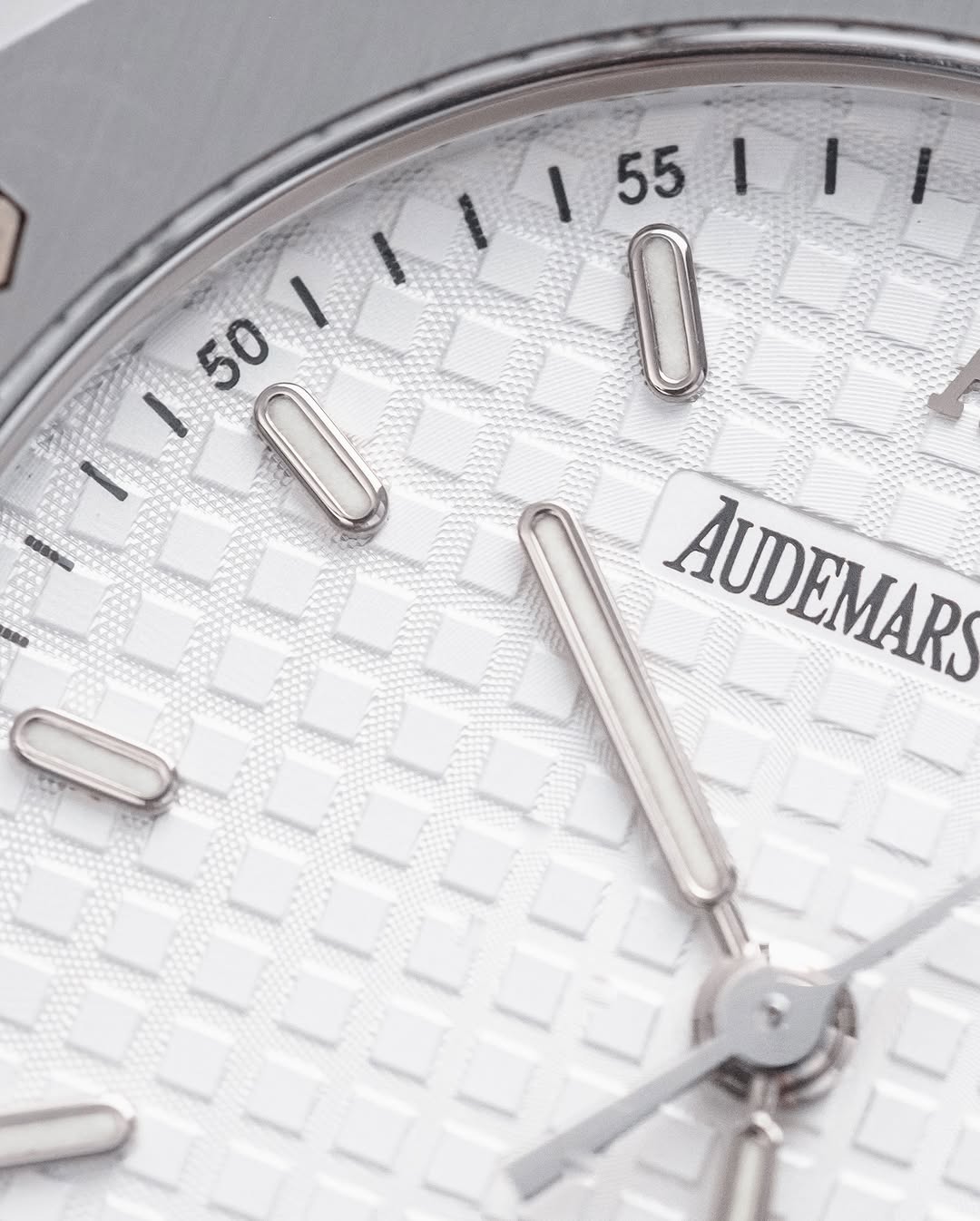 ساعة Audemars Piguet ميناء ابيض